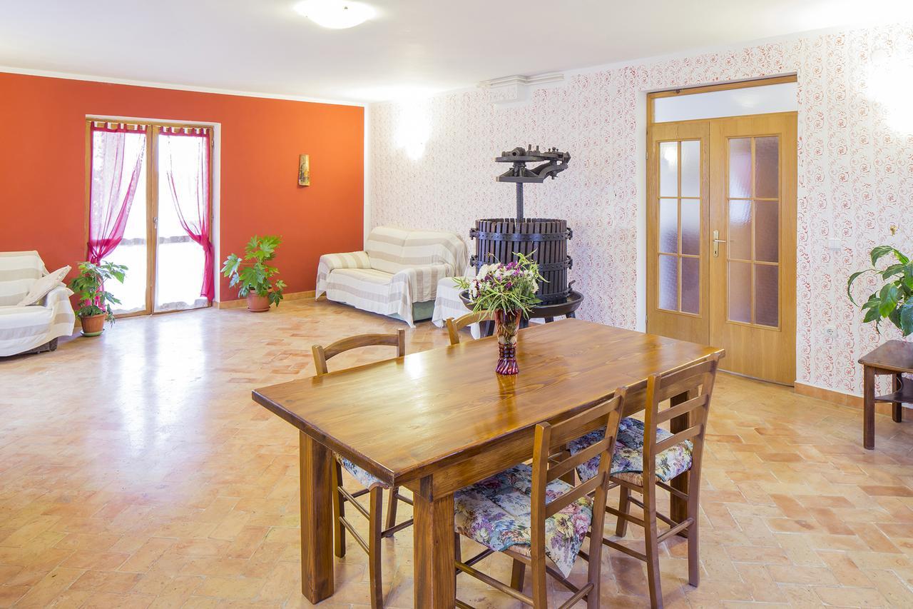 Mon Perin Castrum - Apartman Valentina 巴莱 外观 照片