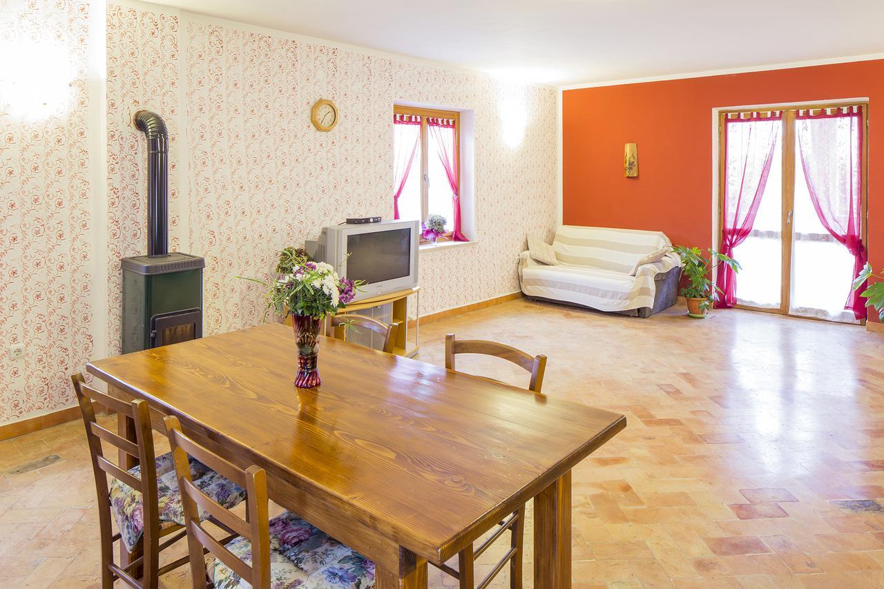 Mon Perin Castrum - Apartman Valentina 巴莱 外观 照片